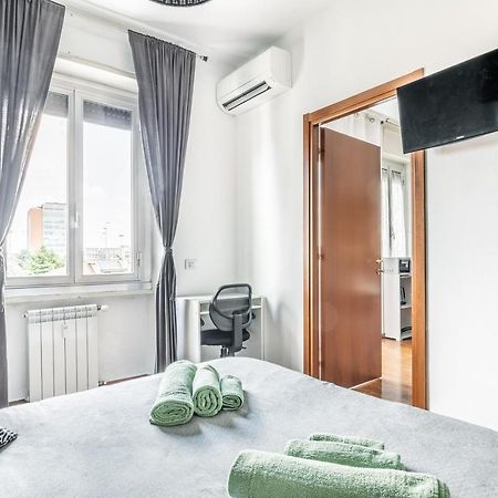 Апартаменти 'Tribal House' Sansiro-Rhofiera-Duomo Мілан Екстер'єр фото