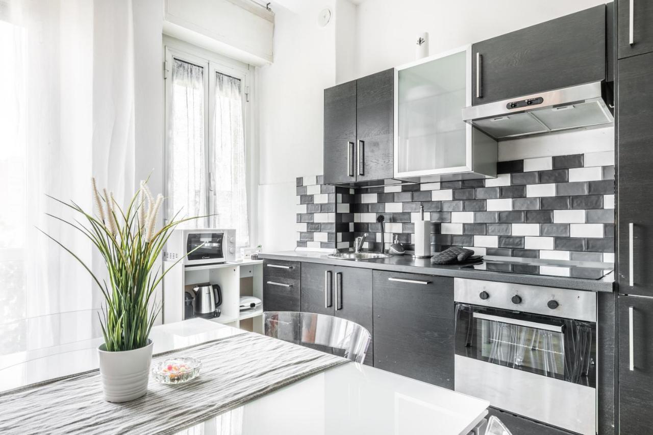 Апартаменти 'Tribal House' Sansiro-Rhofiera-Duomo Мілан Екстер'єр фото